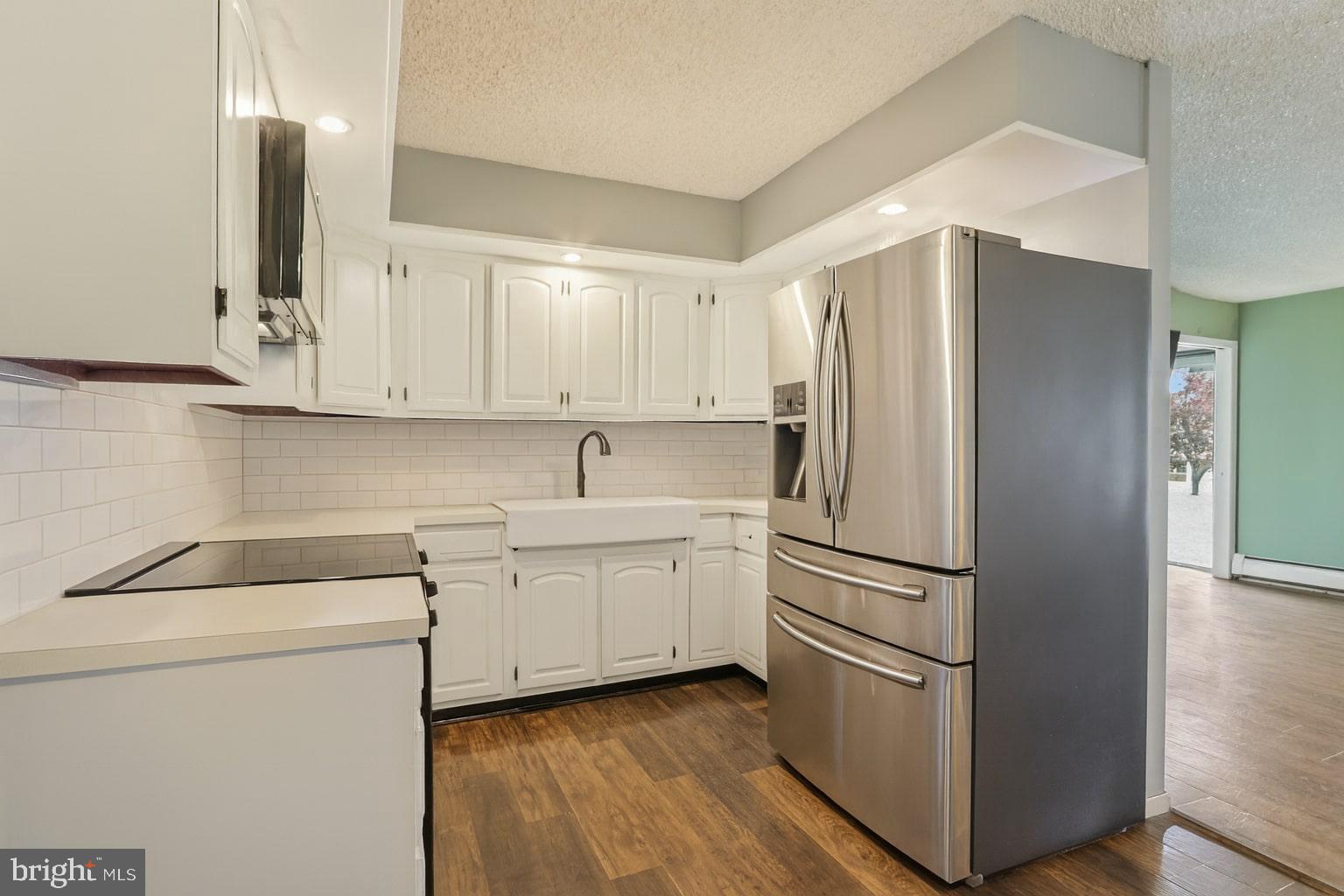 29 Vividleaf Lane Levittown, PA 19054 - Photo 2 of 56 Digitally staged