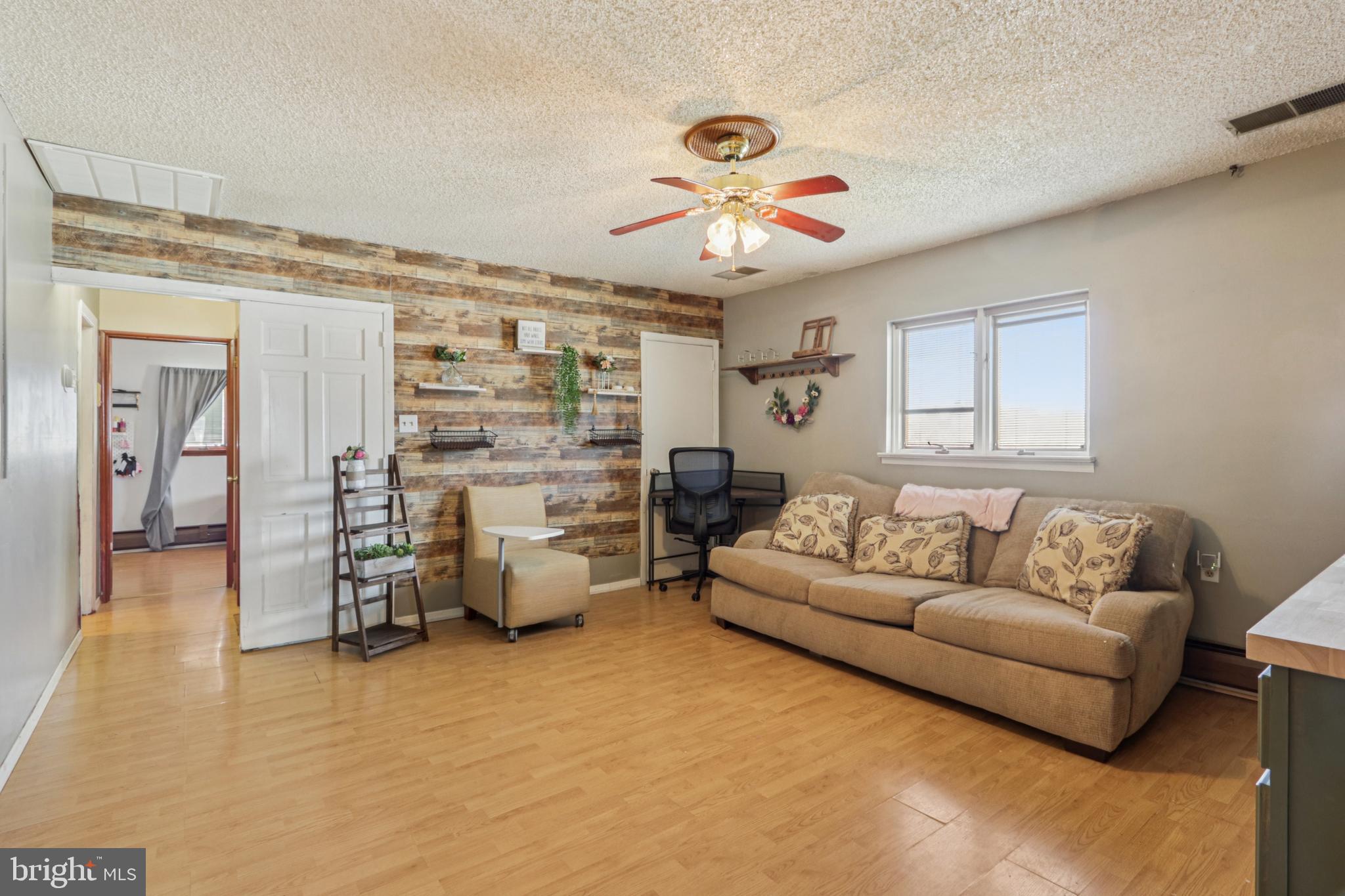 29 Vividleaf Lane Levittown, PA 19054 - Photo 32 of 56 2nd floor family room