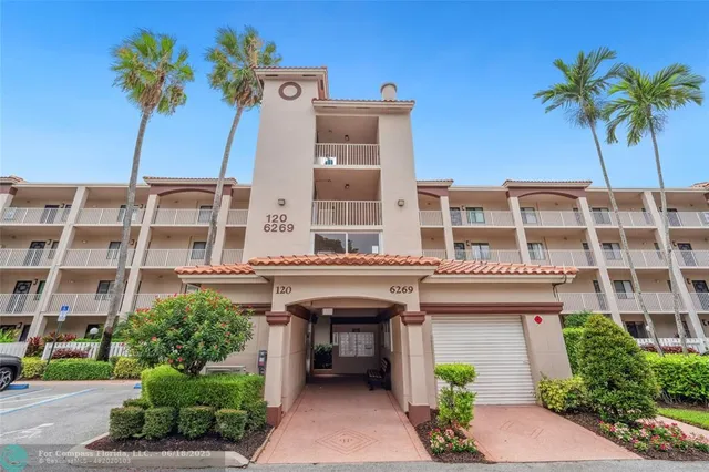 $300,000 | 6269 Pointe Regal Circle, Unit 210, Delray Beach, FL 33484