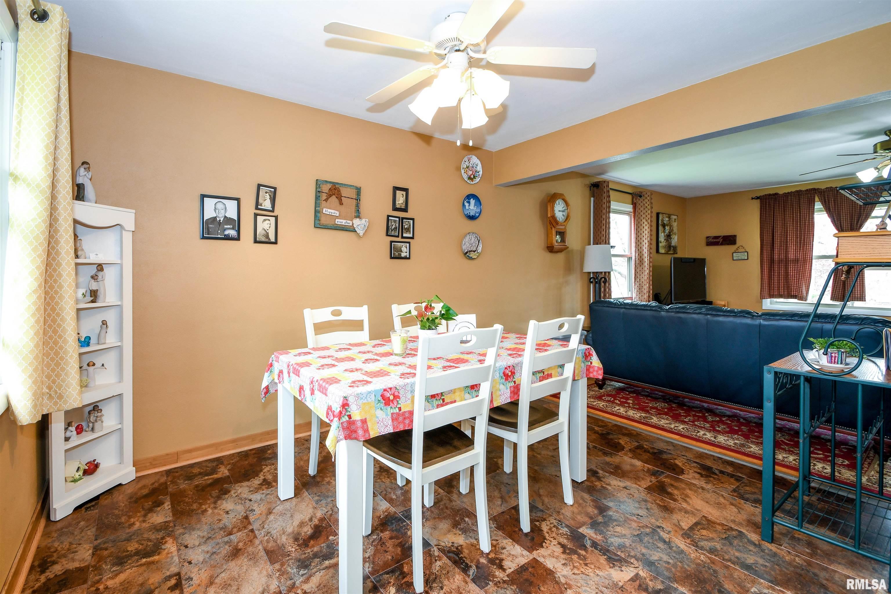 3403 West Chartwell Road Peoria, IL 61614 - Photo 15 of 41 Gallery Image 15