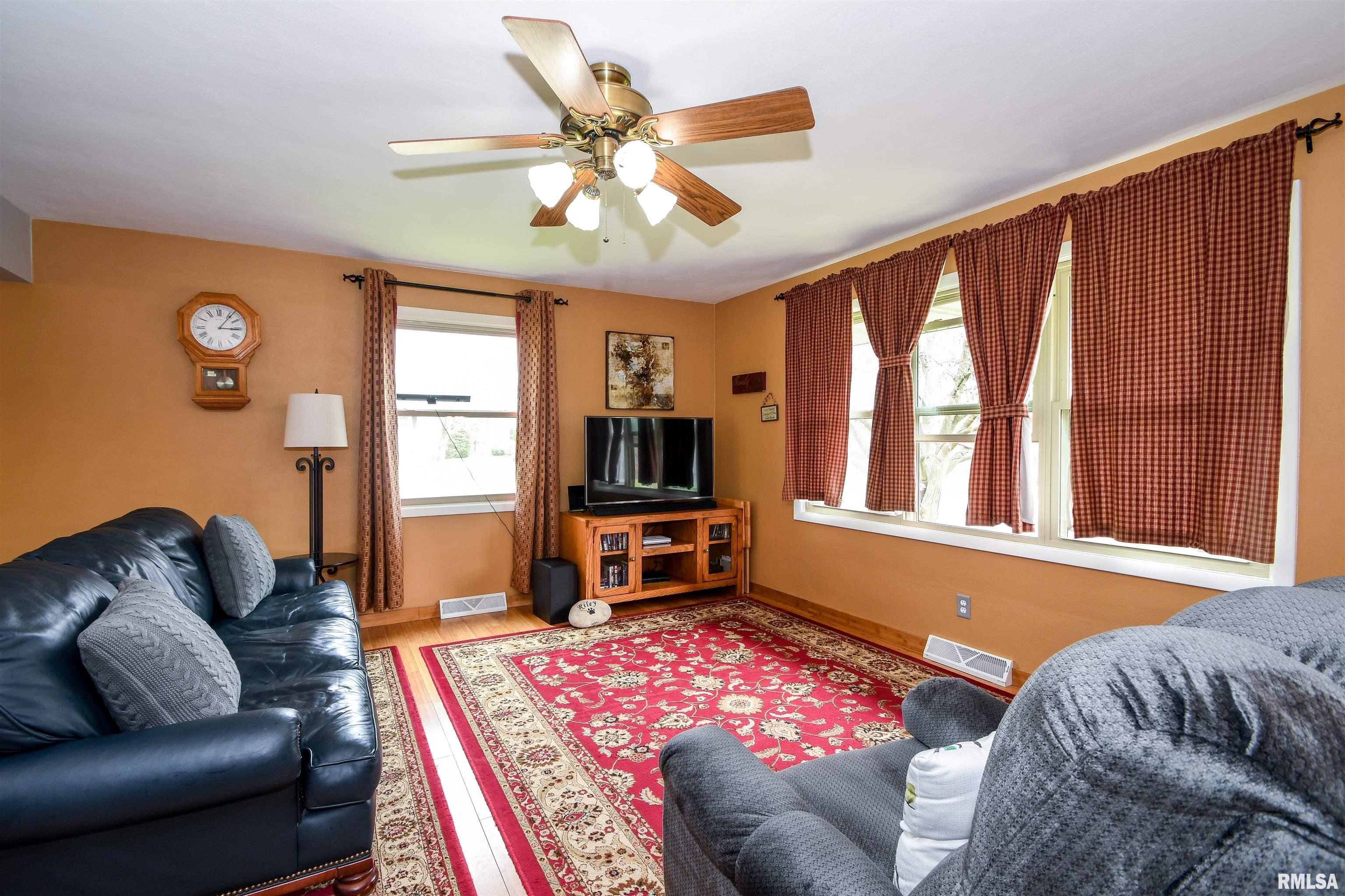 3403 West Chartwell Road Peoria, IL 61614 - Photo 8 of 41 Gallery Image 8