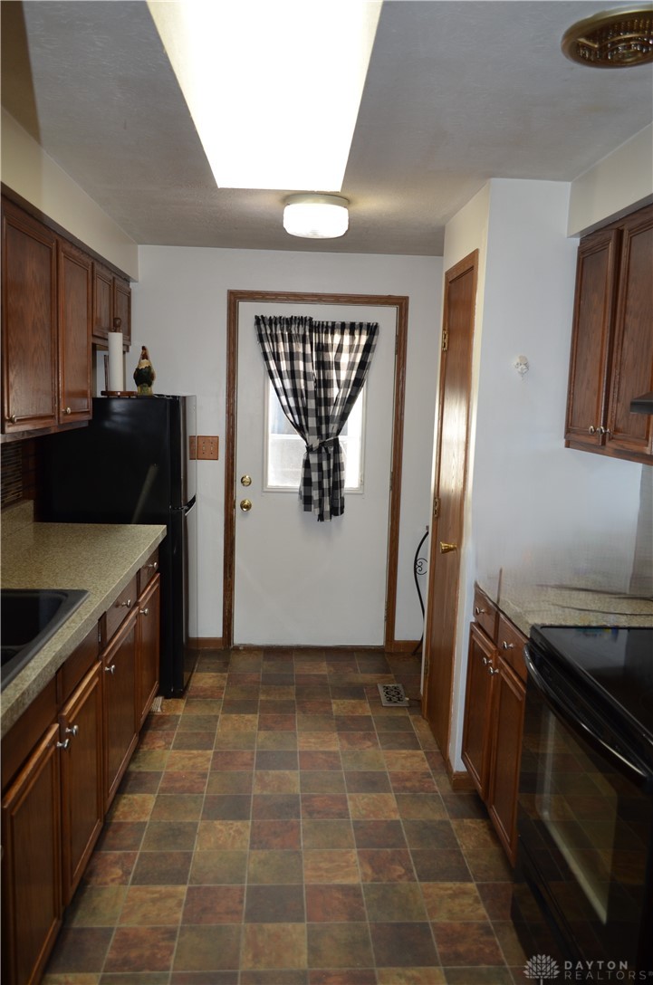 4290 Midfield Street Springfield, OH 45503 - Photo 36 of 51