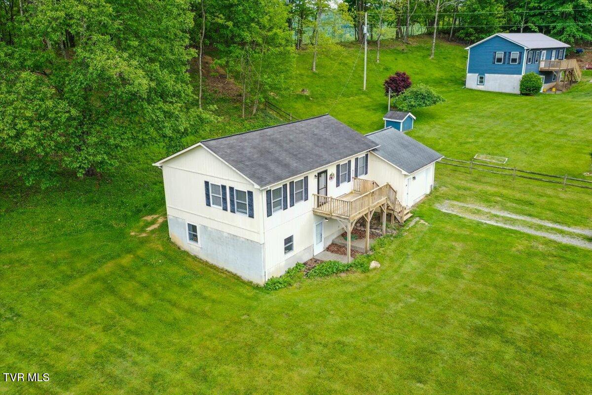 809 Ragan Road Trade, TN 37691 - Photo 36 of 42 36-DJI_0082