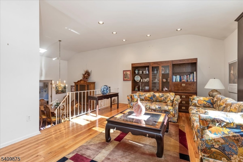 29 Manitou Circle Westfield, NJ 07090 - Photo 5 of 35 a living room with furniture and a table