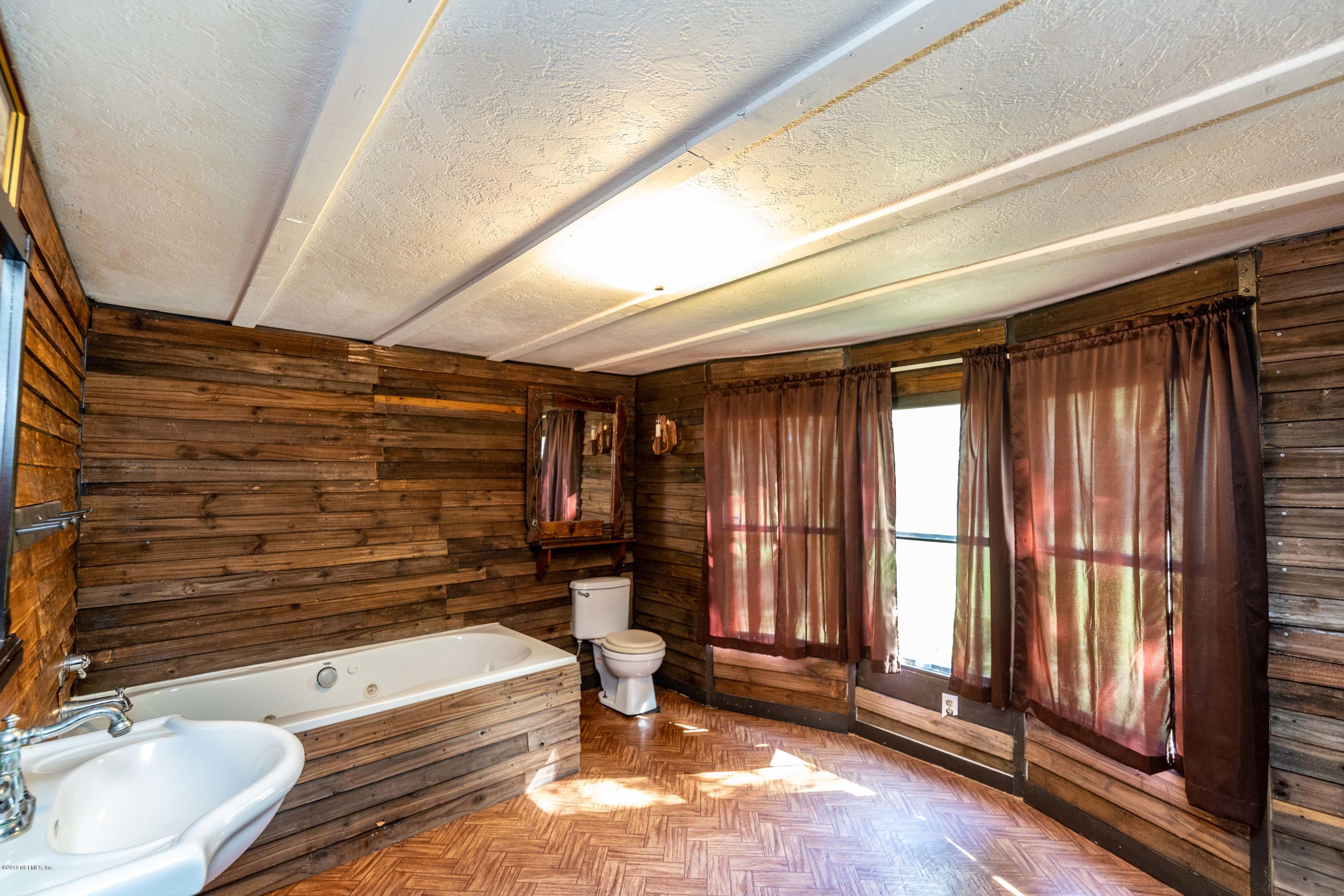 4503 Bondarenko Road Keystone Heights, FL 32656 - Photo 26 of 57 Main Bathroom