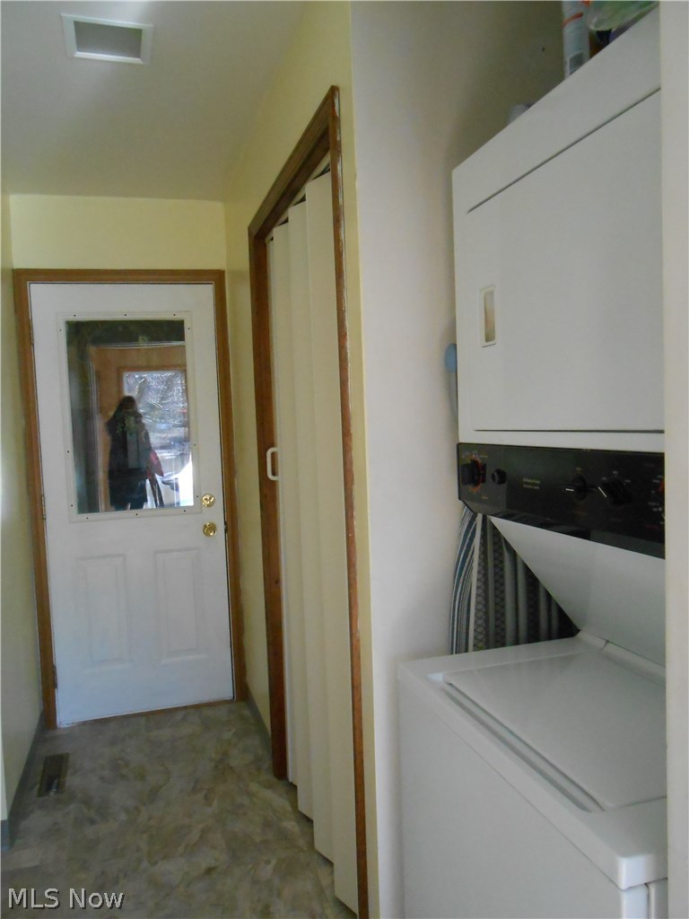 802 Riverside Drive Vermilion, OH 44089 - Photo 11 of 12 Gallery Image 11