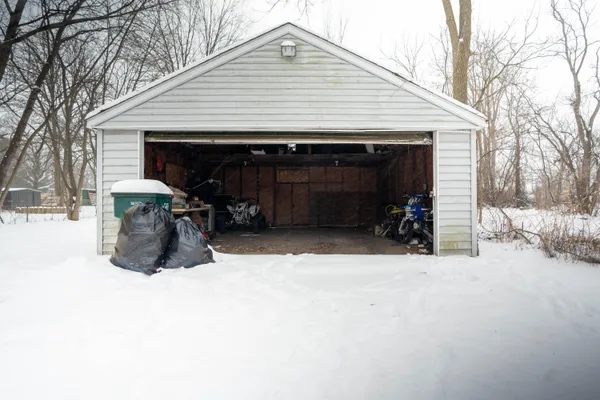 $70,000 | 2105 Mary Avenue, Lansing, MI 48910