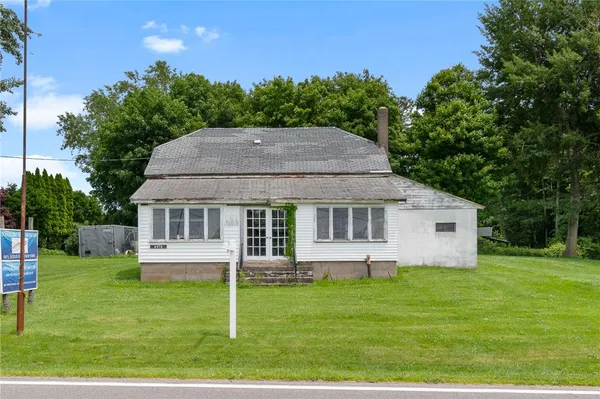 $199,900 | 6970 Highway 14, Sodus, NY 14555