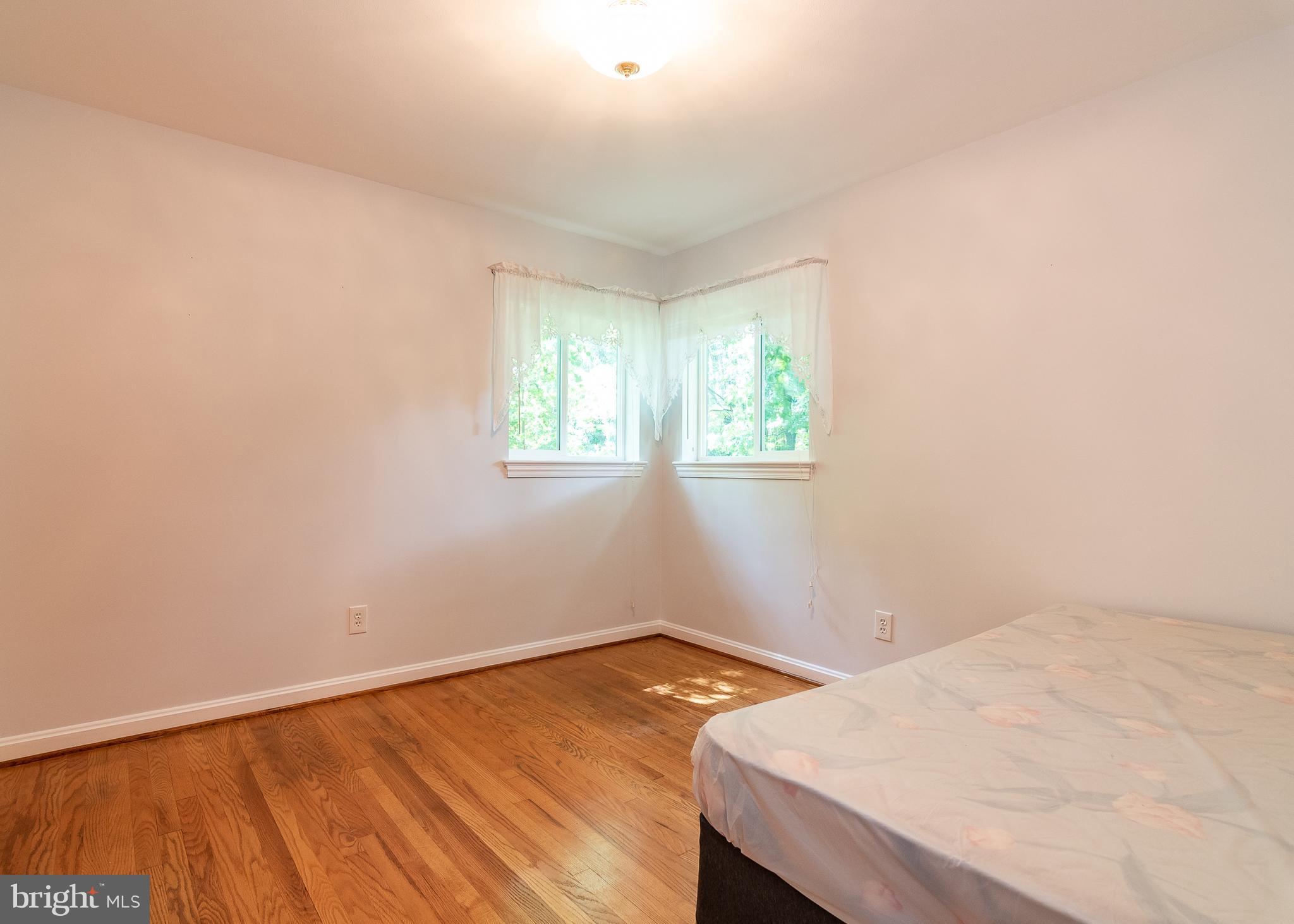 10600 Kinloch Road Silver Spring, MD 20903 - Photo 22 of 38 Bedroom 3