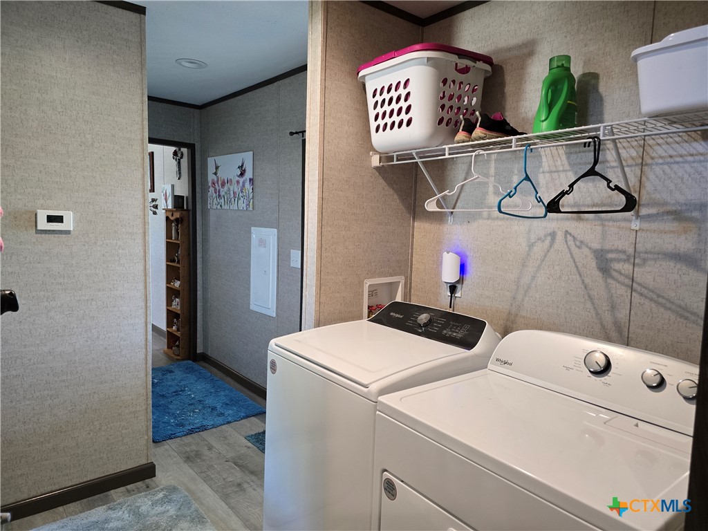 412 Coryell City Road Gatesville, TX 76528 - Photo 24 of 34 a utility room with dryer and washer