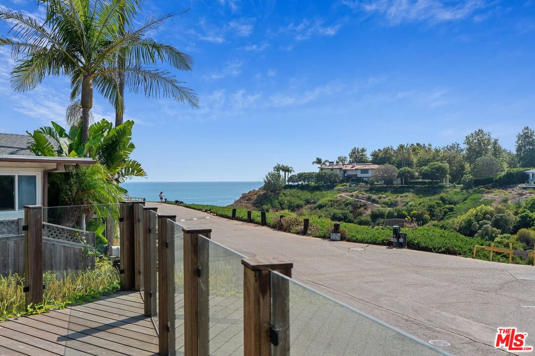 249 Paradise Cove Road Malibu, CA 90265 - Photo 5 of 41 a view of a backyard