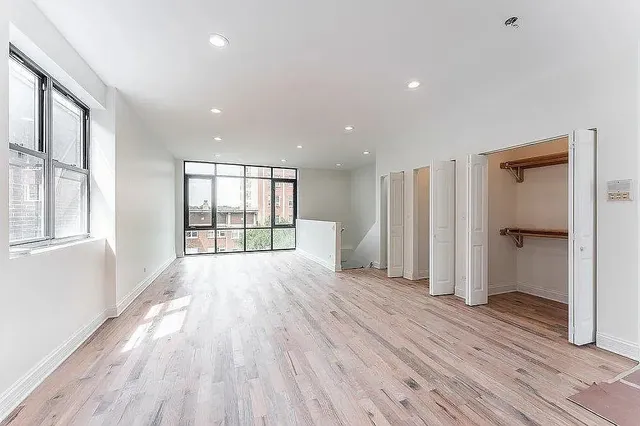 $4,500 | 5731 North Winthrop Avenue, Unit PH, Chicago, IL 60660
