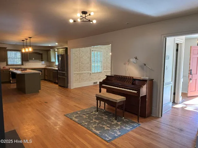 $289,000 | 920 West Memorial Drive, Ahoskie, NC 27910