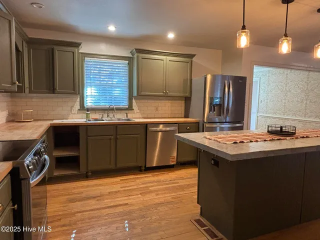 $289,000 | 920 West Memorial Drive, Ahoskie, NC 27910