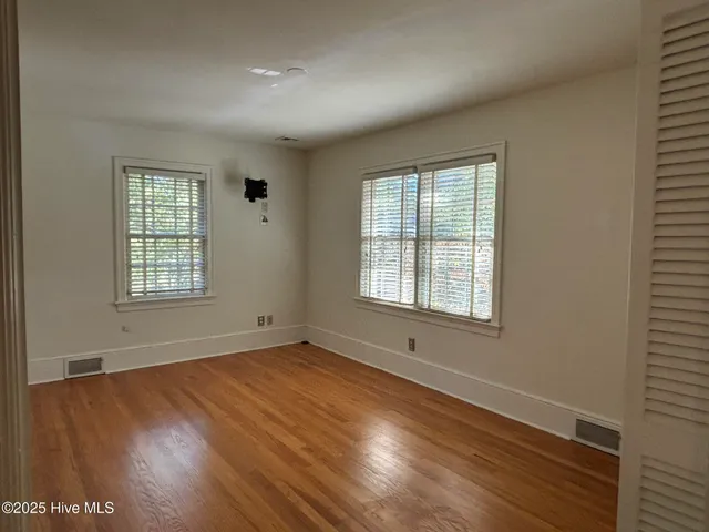 $289,000 | 920 West Memorial Drive, Ahoskie, NC 27910