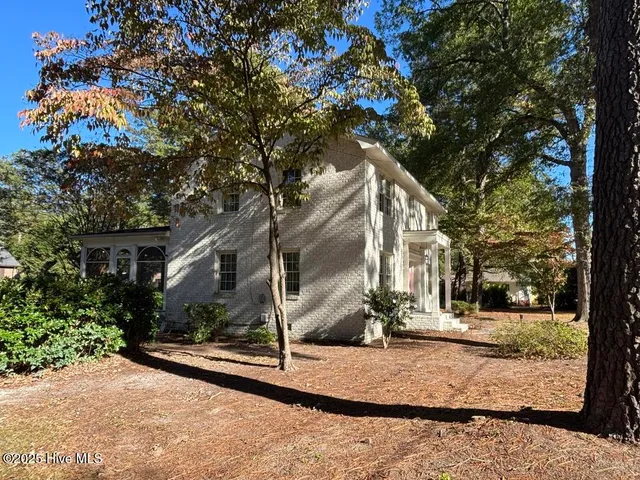 $289,000 | 920 West Memorial Drive, Ahoskie, NC 27910