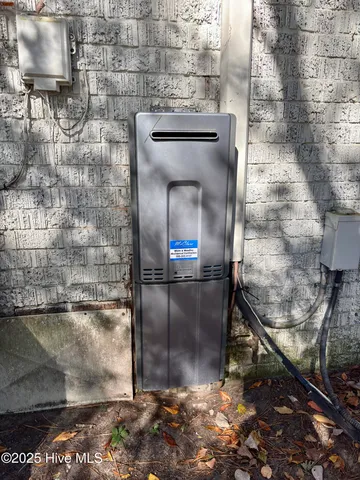 $289,000 | 920 West Memorial Drive, Ahoskie, NC 27910