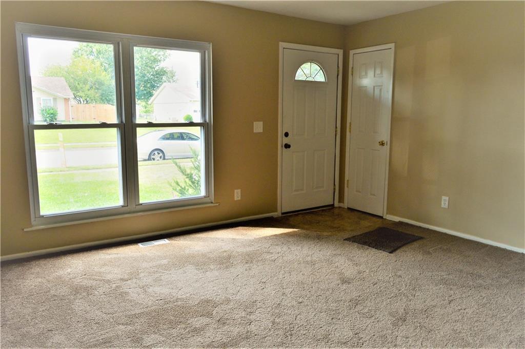 3316 Vineyard Street Springfield, OH 45503 - Photo 3 of 13