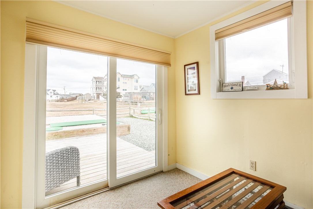 7 Champlin Avenue Narragansett, RI 02879 - Photo 22 of 28