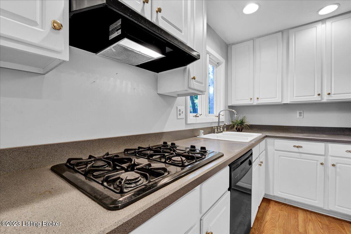 127 Blue Ridge Road Louisville, KY 40223 - Photo 16 of 58 21-127 Blue Ridge Rd-120
