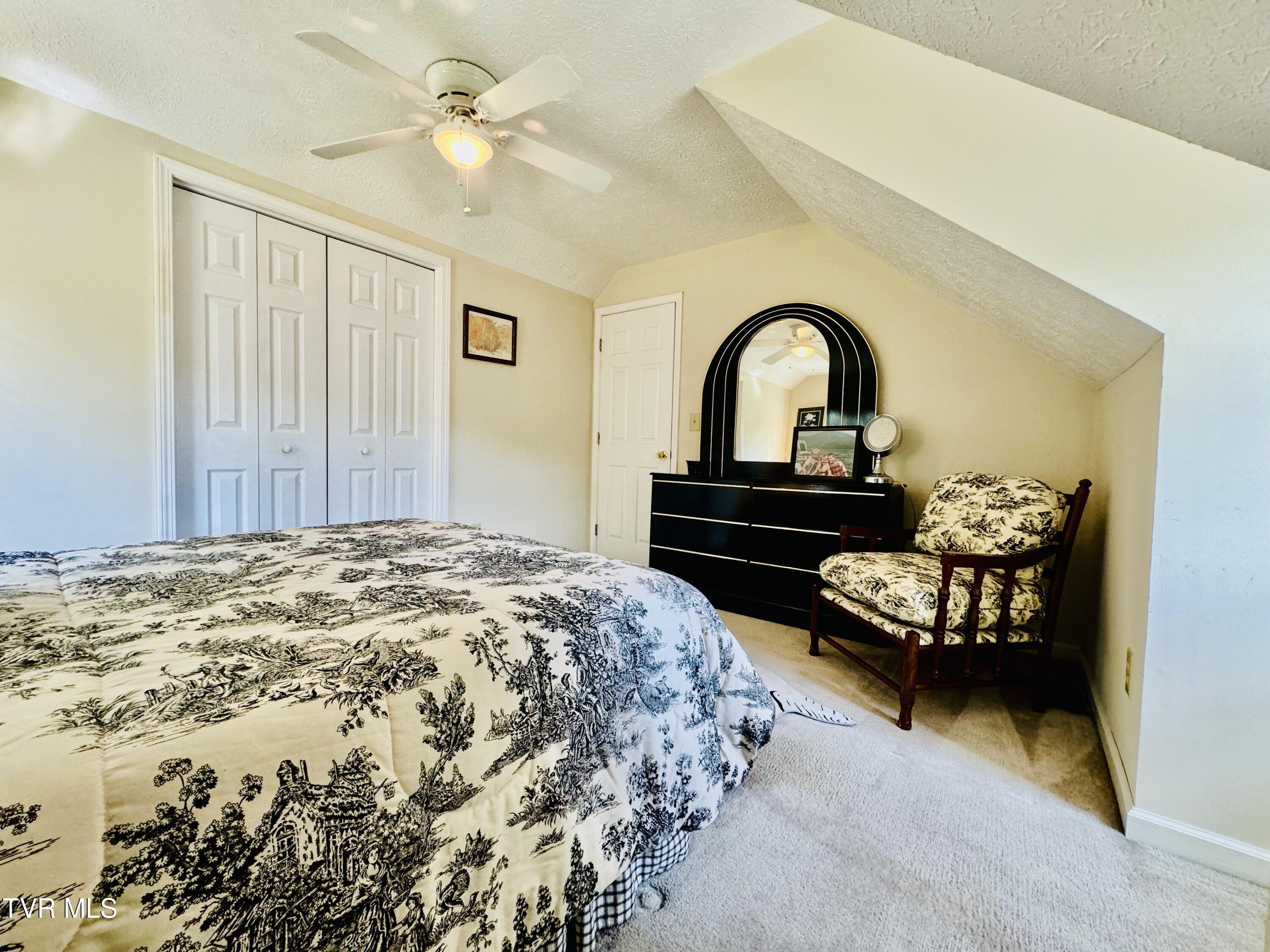 204 Clay Little Road Elizabethton, TN 37643 - Photo 17 of 37 IMG_0378