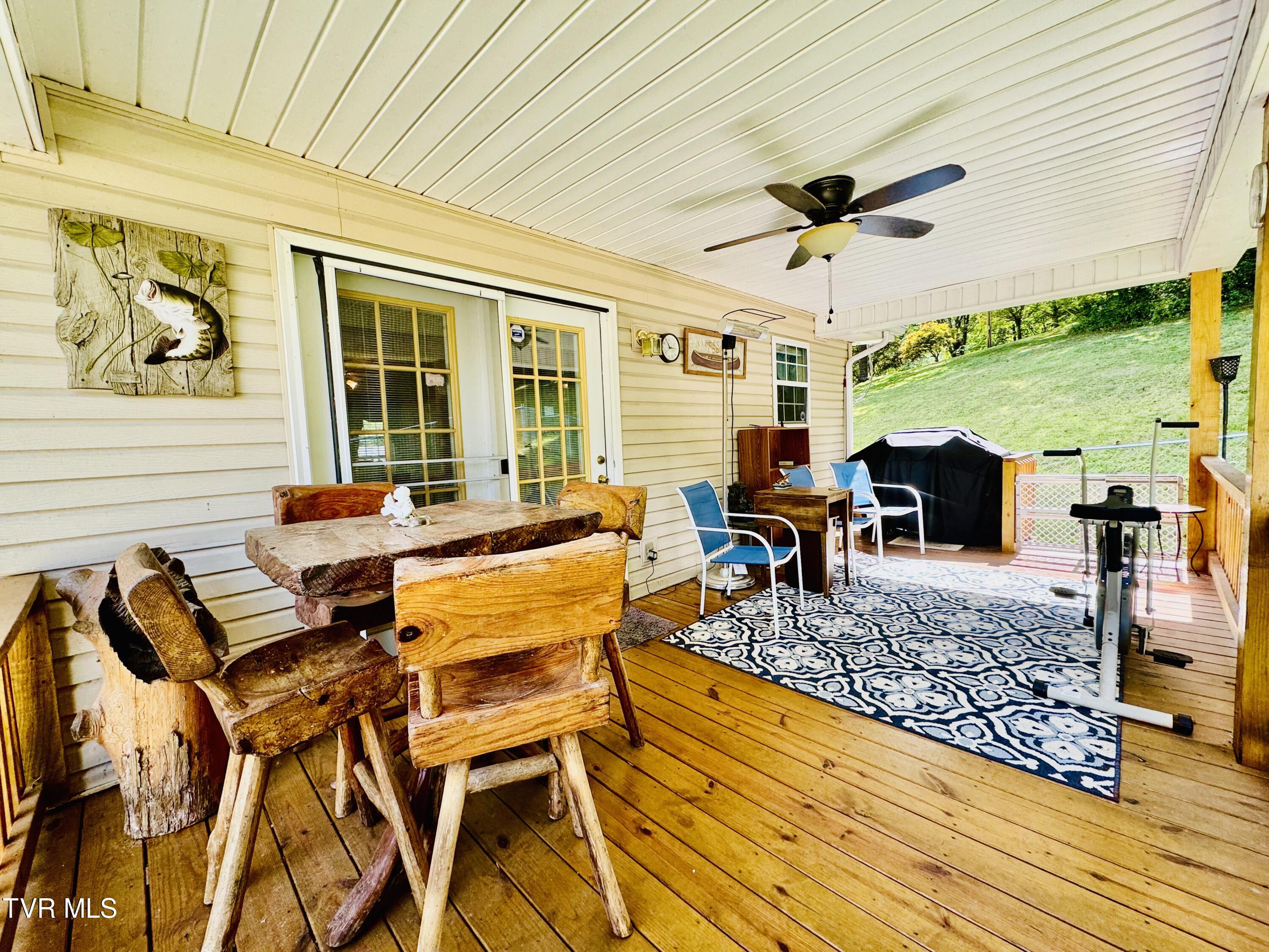 204 Clay Little Road Elizabethton, TN 37643 - Photo 28 of 37 IMG_0410