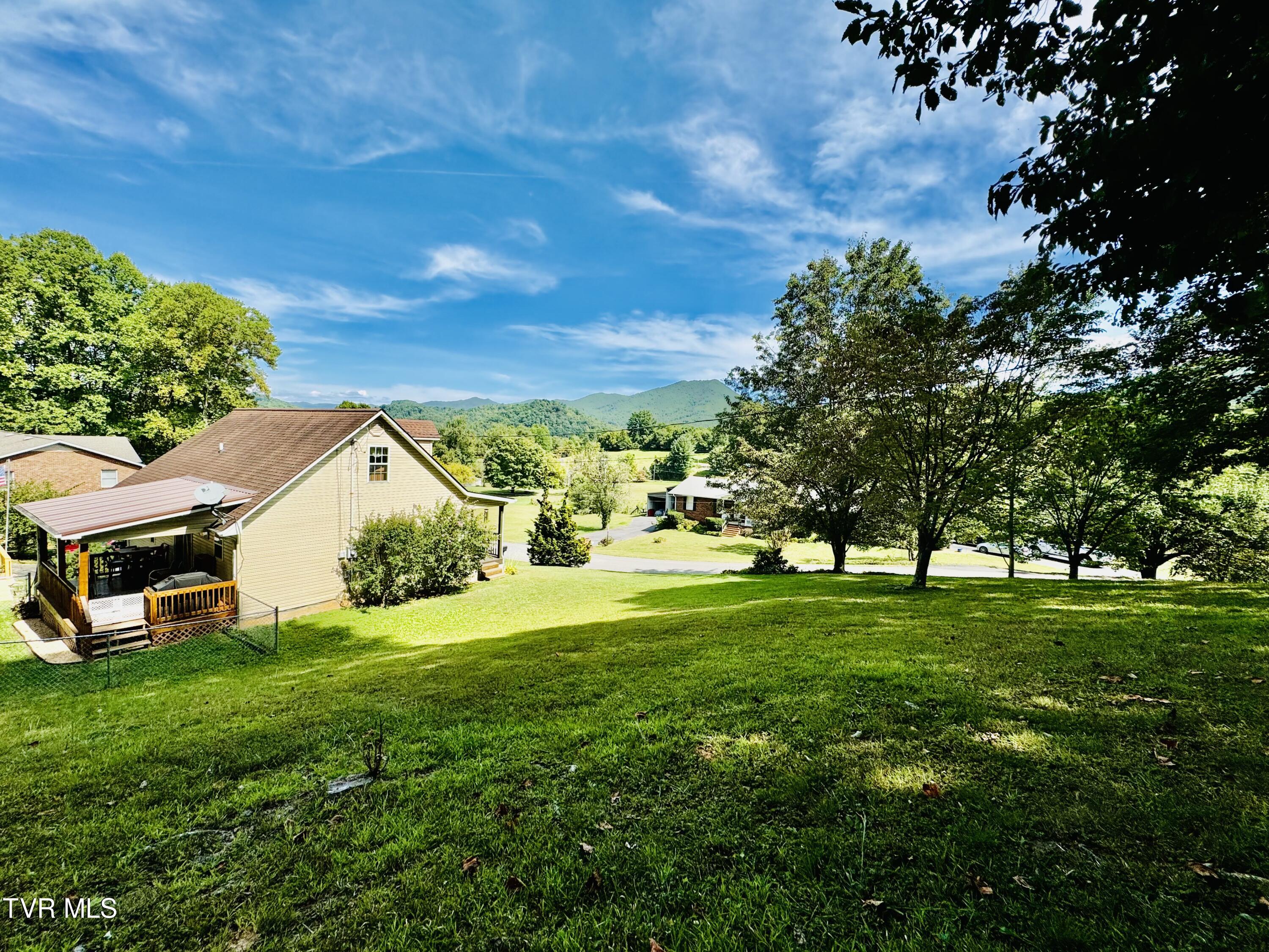 204 Clay Little Road Elizabethton, TN 37643 - Photo 33 of 37 86D91CA3-897A-42E9-B175-576333EDF828