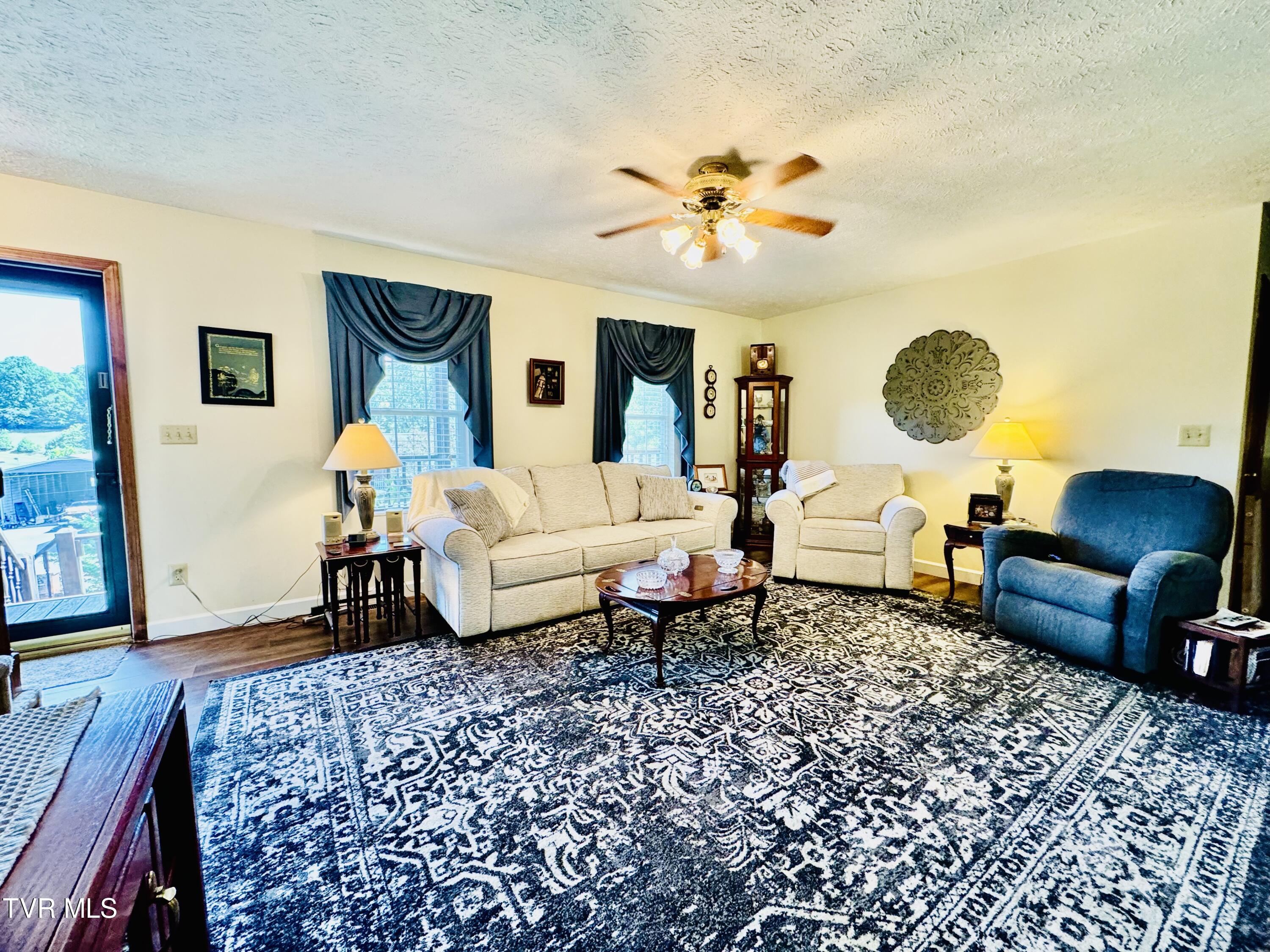 204 Clay Little Road Elizabethton, TN 37643 - Photo 7 of 37 IMG_0394