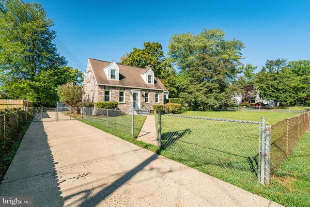 $699,000 | 8230 Gregory Drive, Alexandria, VA 22309