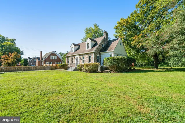 $699,000 | 8230 Gregory Drive, Alexandria, VA 22309