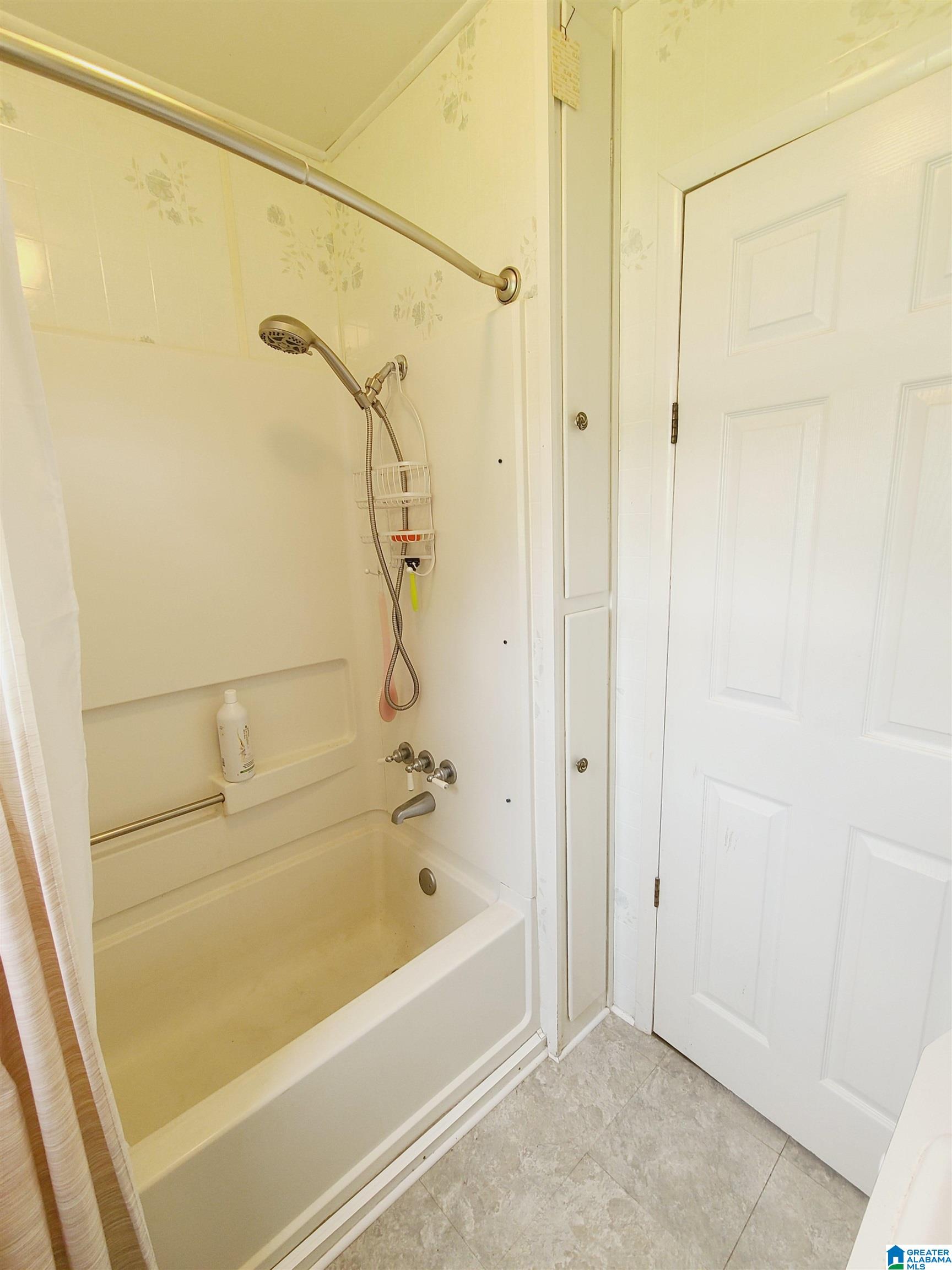 128 Franklin Road Fultondale, AL 35068 - Photo 9 of 28