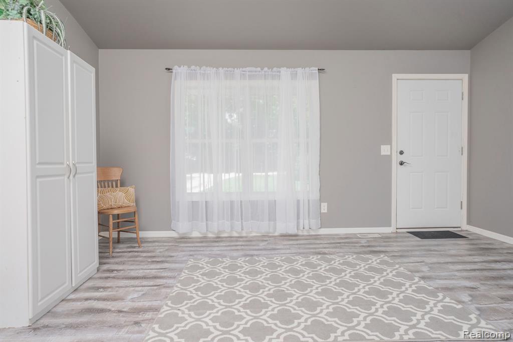39 Dieterle Road Fowlerville, MI 48836 - Photo 8 of 37