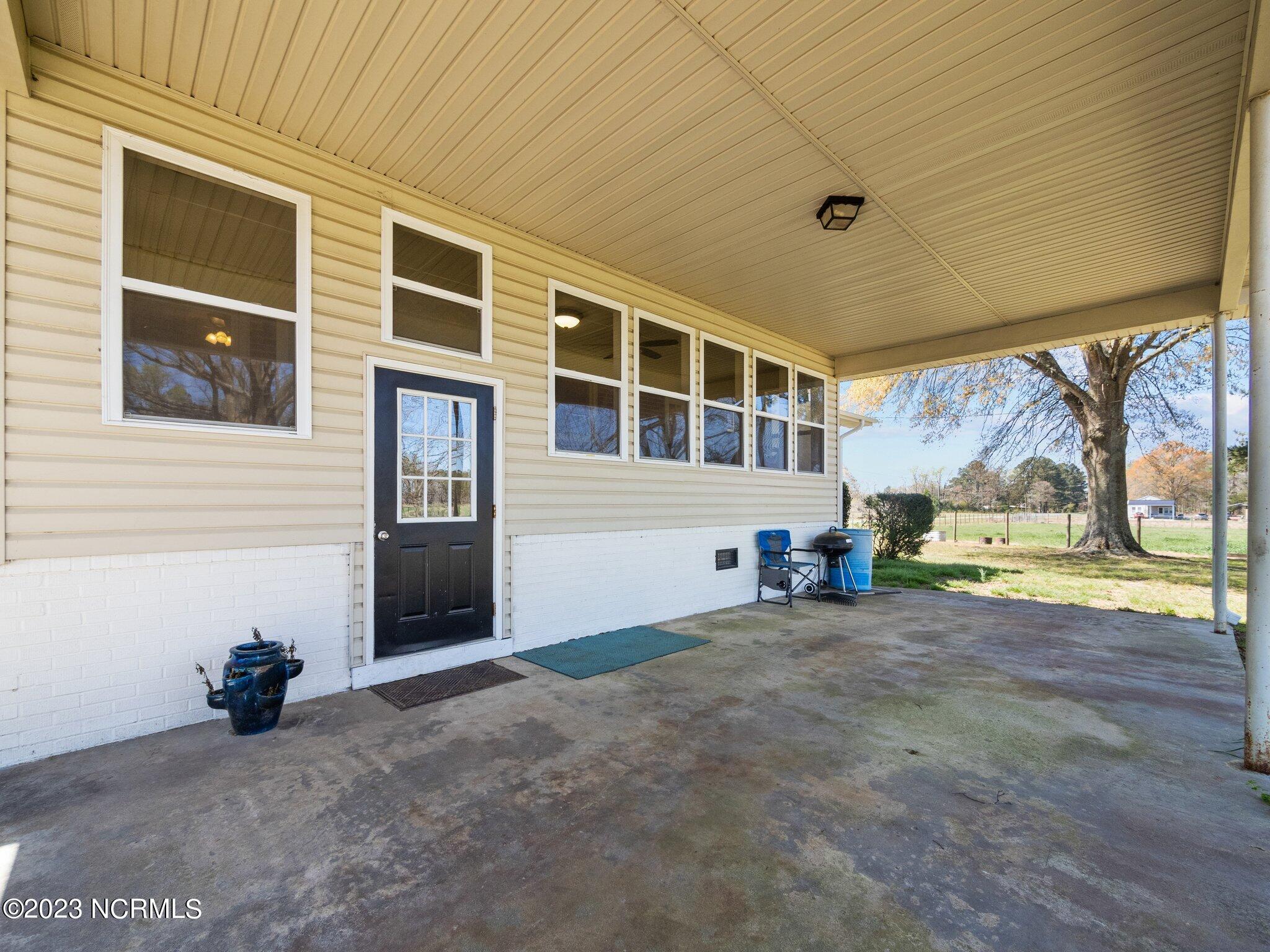 575 Ludie Brown Road Chinquapin, NC 28521 - Photo 7 of 55 6-web-or-mls-05