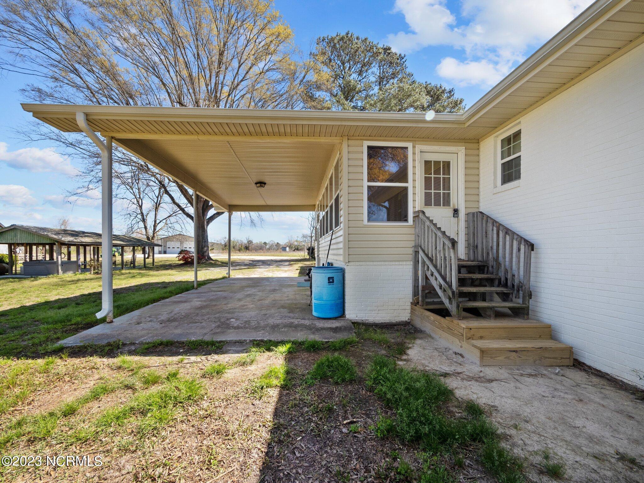 575 Ludie Brown Road Chinquapin, NC 28521 - Photo 8 of 55 7-web-or-mls-06