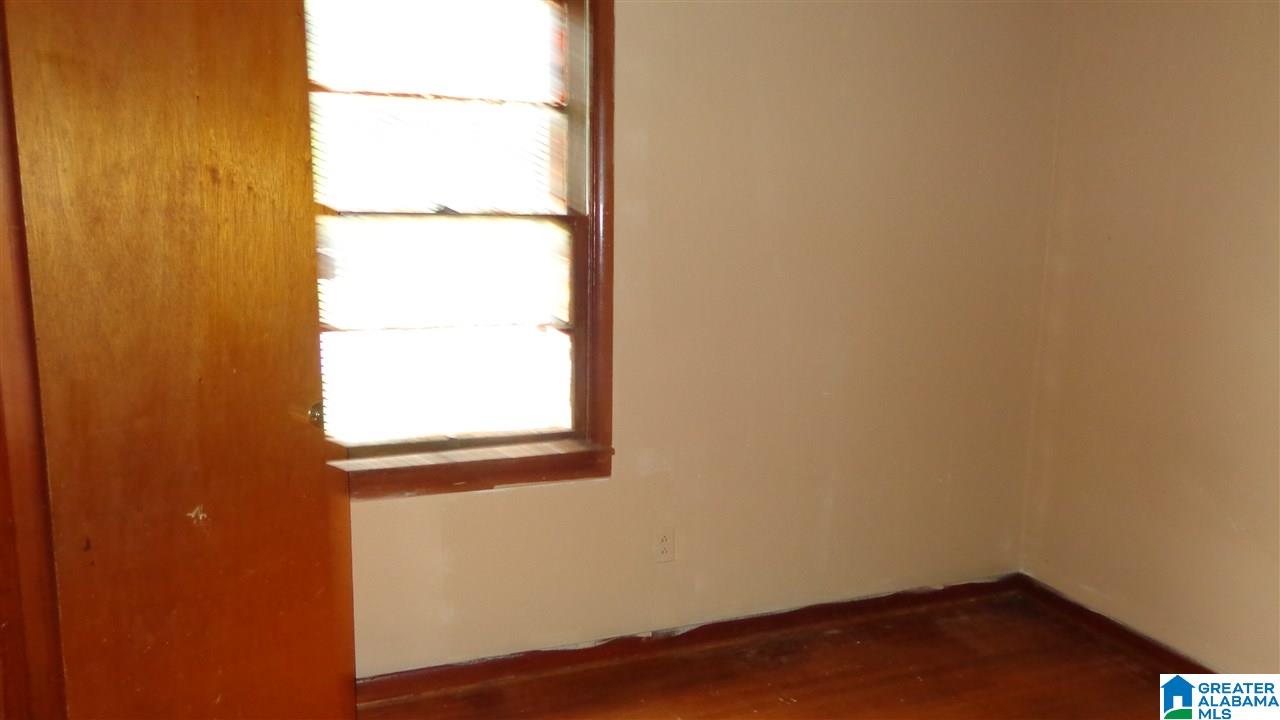 1301 14th Place Southwest Birmingham, AL 35211 - Photo 11 of 17