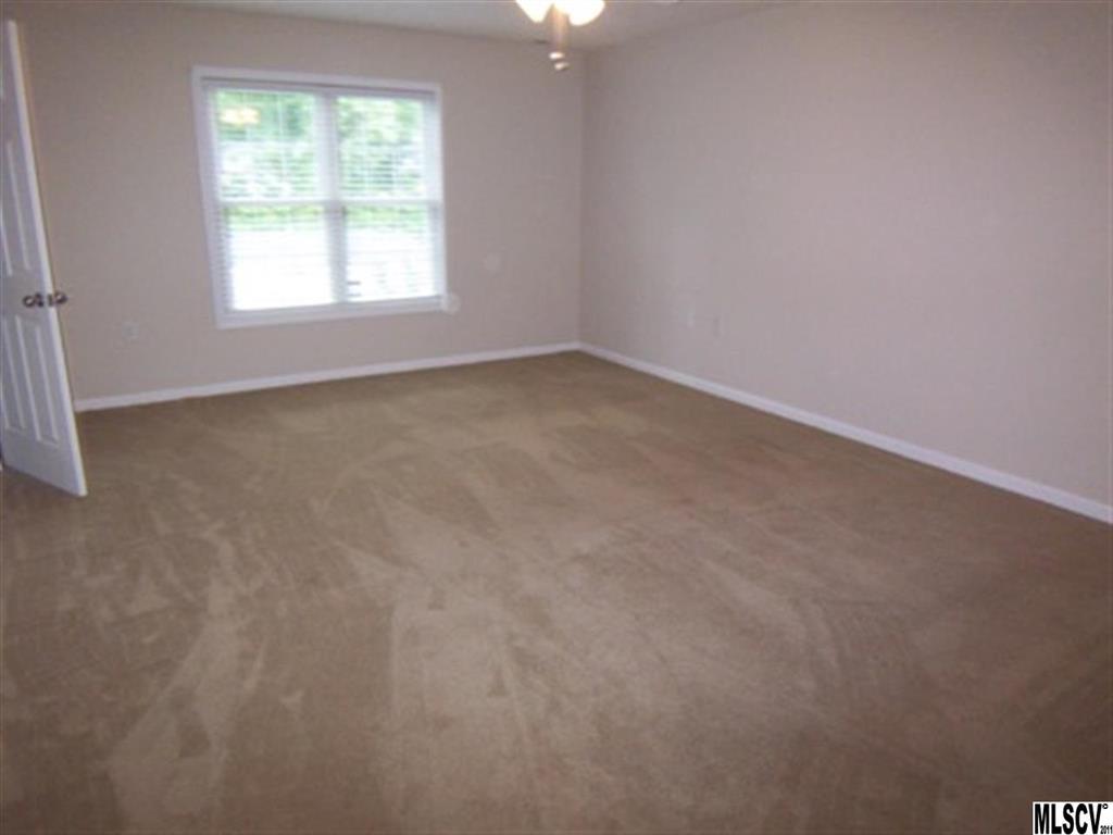 2140 Olde Farm Road Southeast Hudson, NC 28638 - Photo 5 of 23 Gallery Image 5