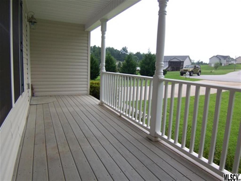 2140 Olde Farm Road Southeast Hudson, NC 28638 - Photo 10 of 23 Gallery Image 10