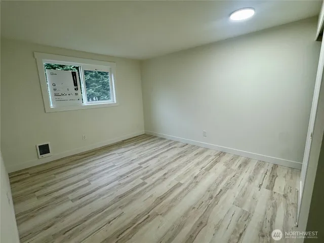 $325,000 | 220 Southwest Clark Street, Unit B201, Issaquah, WA 98027