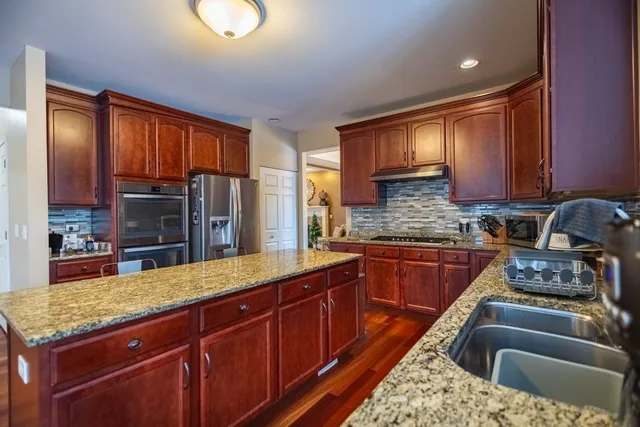 $599,900 | 569 Blazing Star Drive, Lake Villa, IL 60046