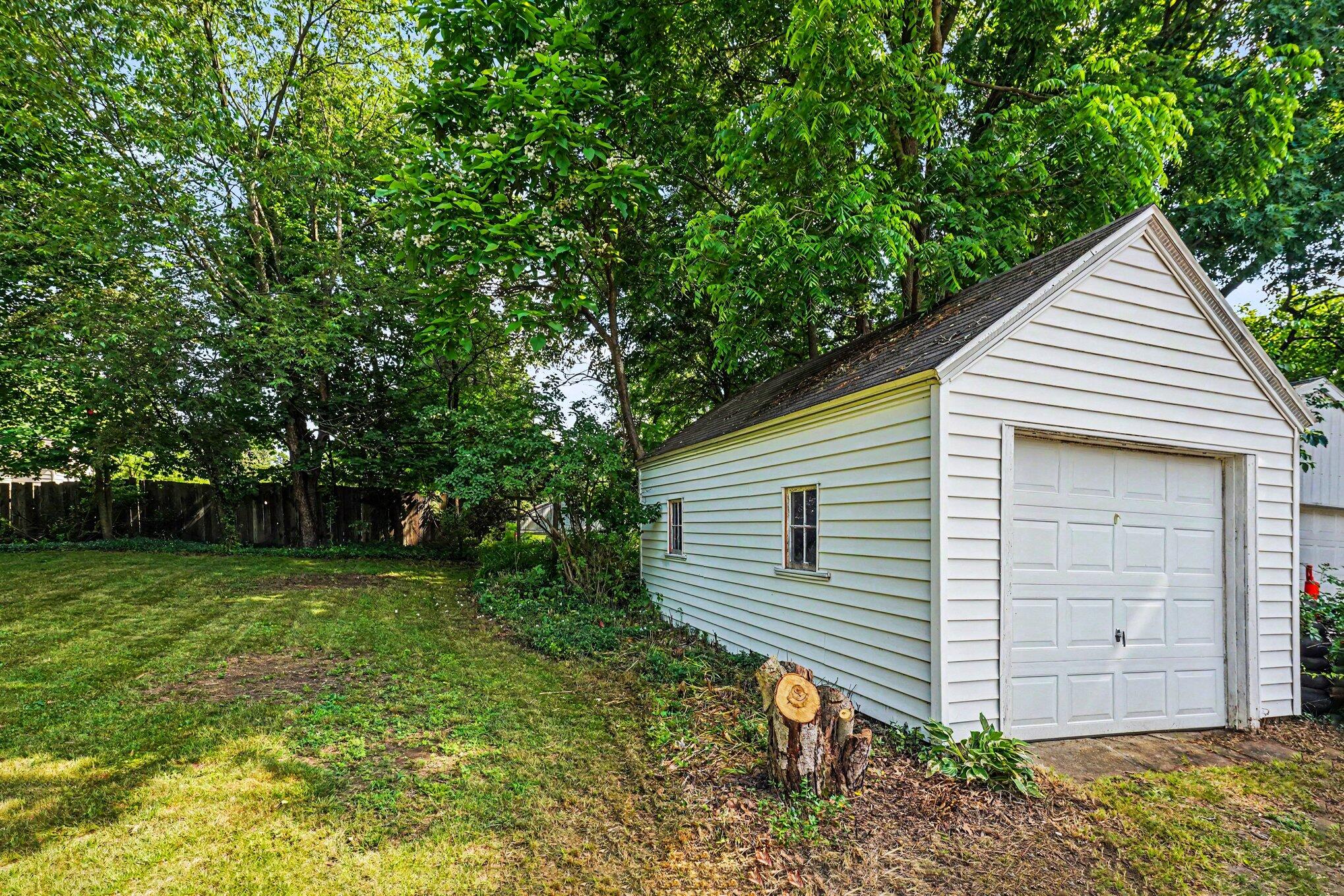 166 Ridgewood Street Kalamazoo, MI 49001 - Photo 27 of 30 027_file_2227