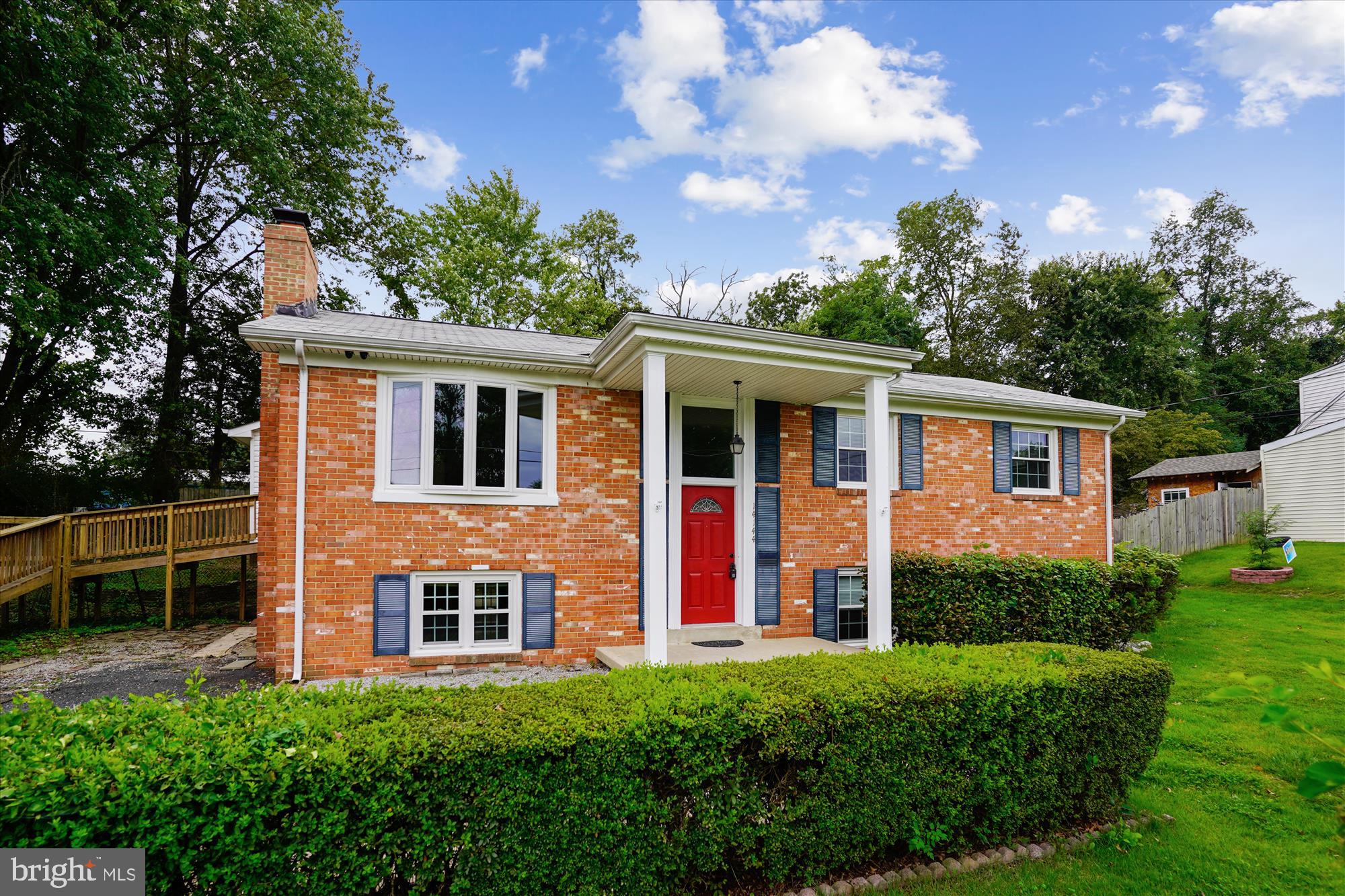 14144 Grayson Road Woodbridge, VA 22191 - Photo 1 of 50 Gallery Image 1