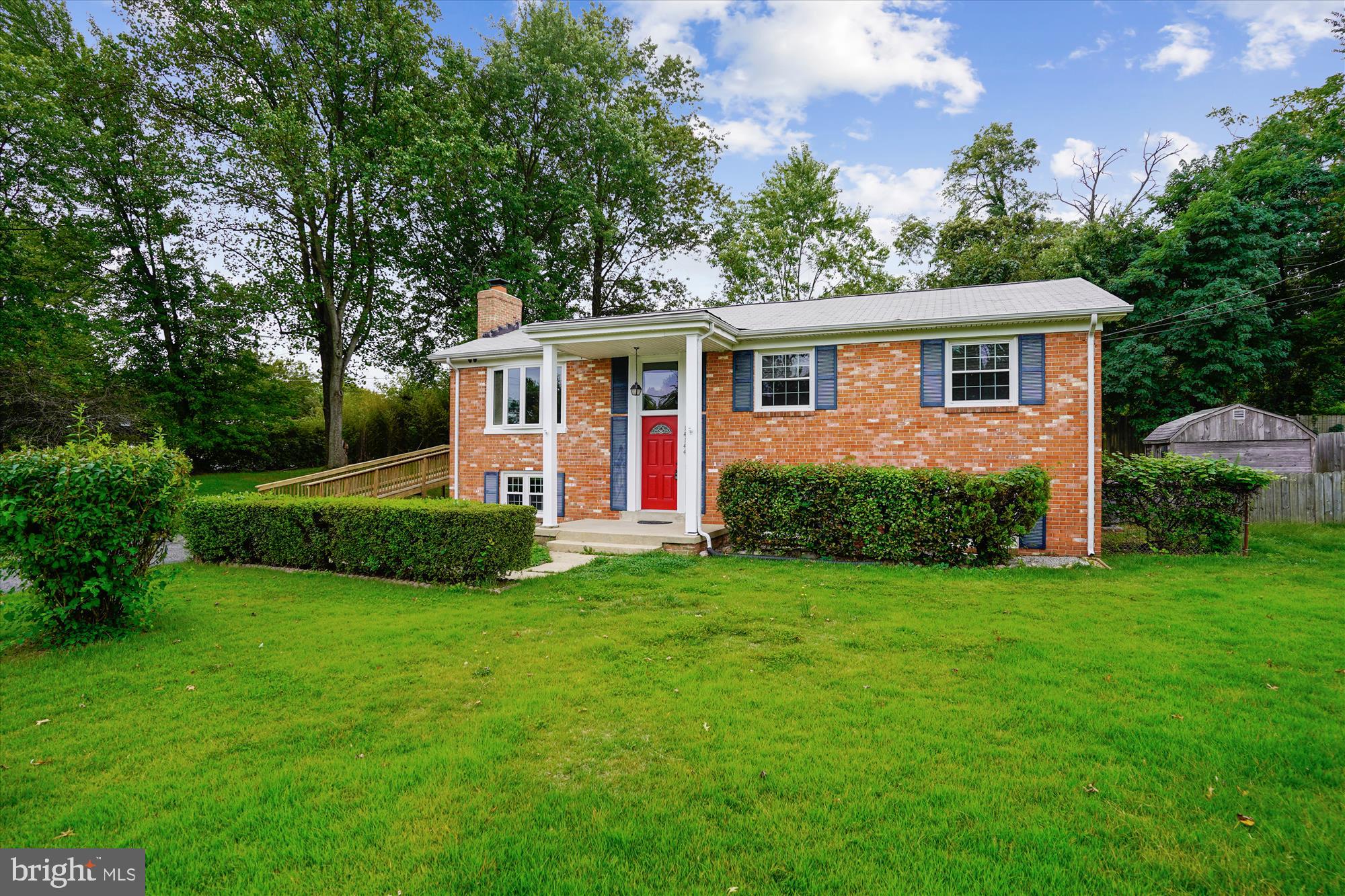 14144 Grayson Road Woodbridge, VA 22191 - Photo 3 of 50 Gallery Image 3