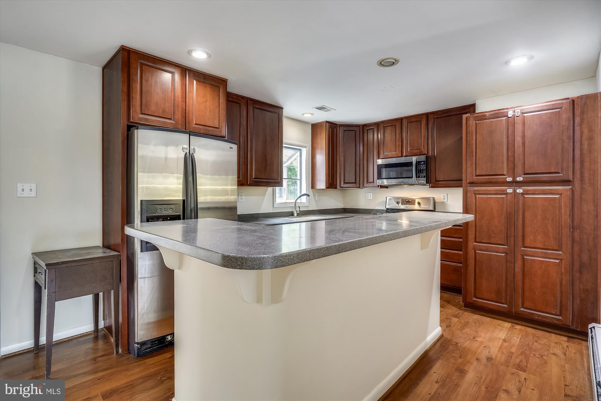 14144 Grayson Road Woodbridge, VA 22191 - Photo 8 of 50 Gallery Image 8