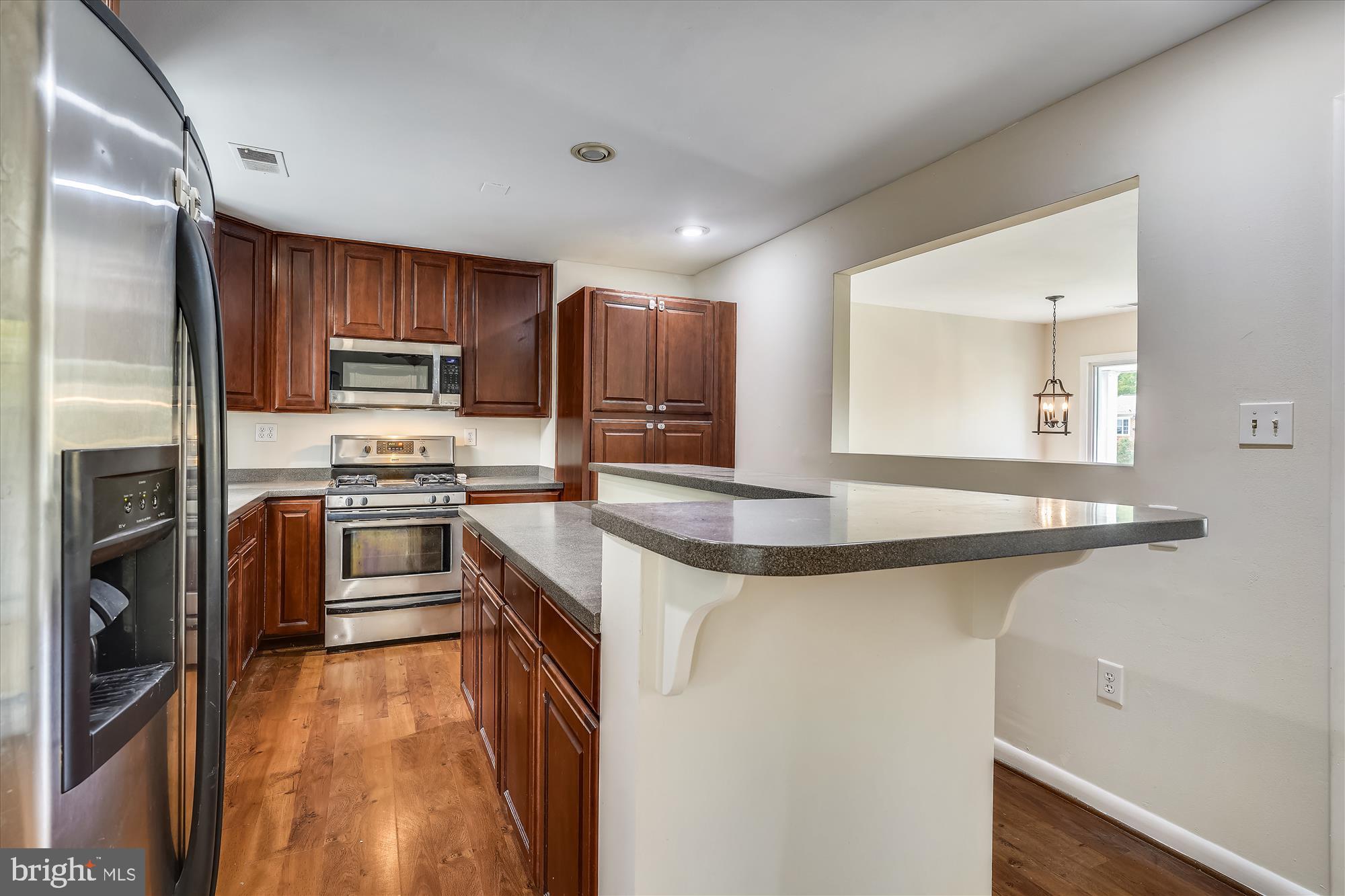 14144 Grayson Road Woodbridge, VA 22191 - Photo 9 of 50 Gallery Image 9
