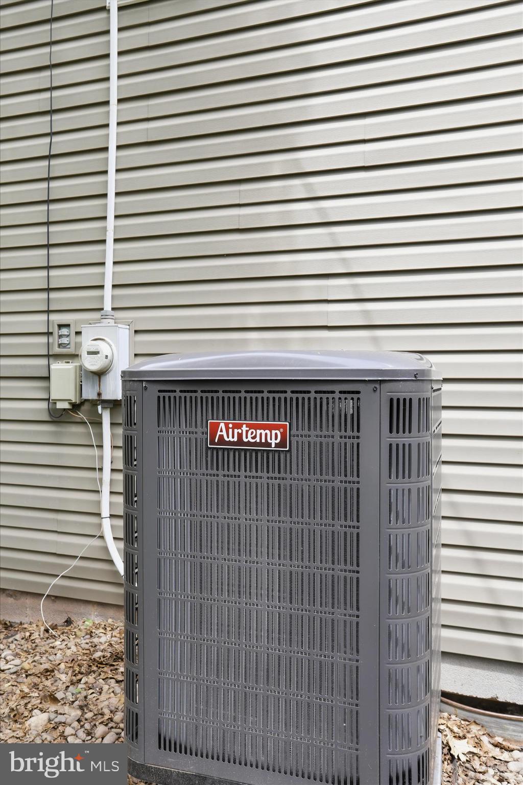 7968 Cromwell Road Three Springs, PA 17264 - Photo 46 of 68 New Heat Pump/Central Air