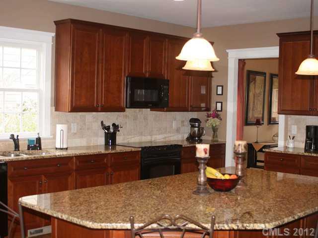 765 Shady Grove Crossing Fort Mill, SC 29708 - Photo 2 of 16 Gallery Image 2