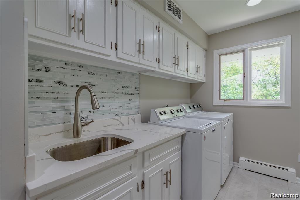 587 East Long Lake Road Bloomfield Hills, MI 48304 - Photo 24 of 27
