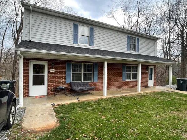 $350,000 | 932-934 Grand Arbre Drive, Bedford, VA 24523