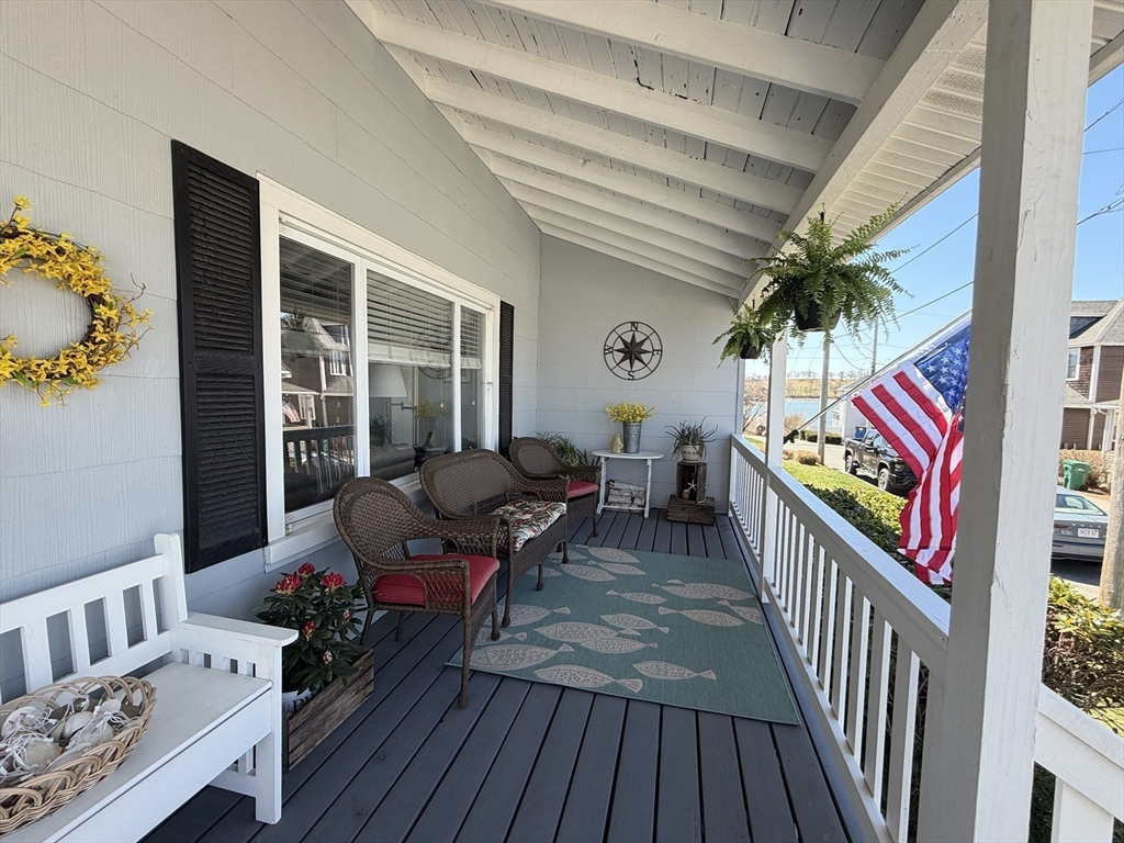 6 Old Colony Road Hull, MA 02045 - Photo 4 of 33