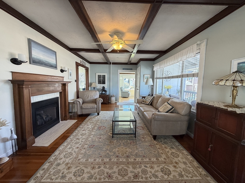 6 Old Colony Road Hull, MA 02045 - Photo 7 of 33